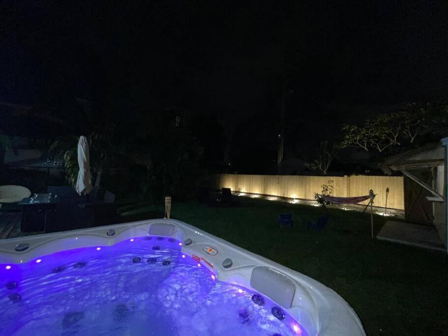 Hot Tub, Tiki Bar, Outdoor Shower, Near Intercoastal Waterway! West Palm Beach Exterior foto
